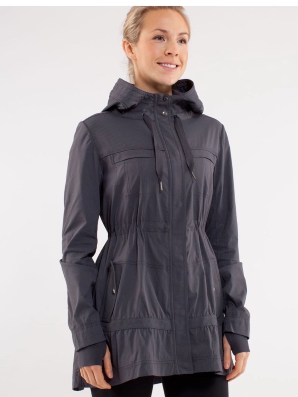 Lululemon Apres Practice Anorak Jacket Coal Grey Pinstripe Size 4